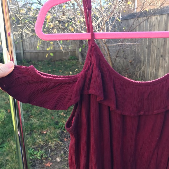 Maroon romper - Picture 4 of 4